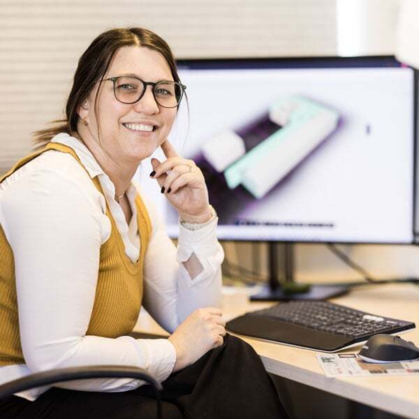lis-employee-6